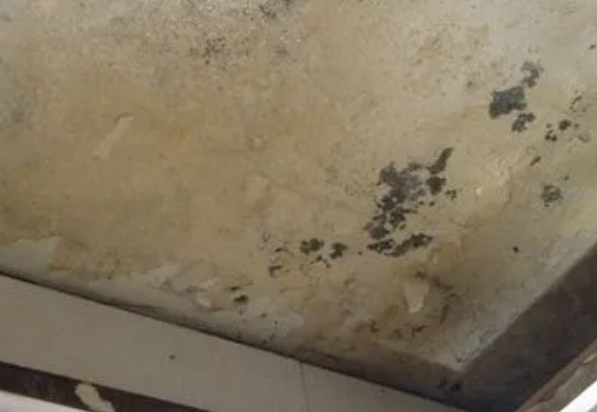 银州阳台漏水维修公司分享下银州卫生间渗水维修需要注意哪些问题。